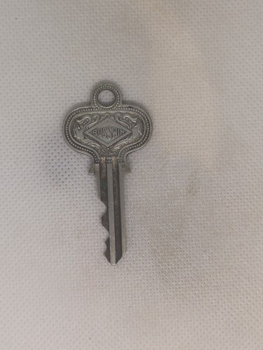 Vintage russwin reo key 705164 - reo,