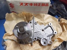 OEM SUZUKI Engine Cooling Coolant Water Pump 17400-60815 NEW OLD STOCK