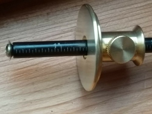 Solid brass wheel marking - x,