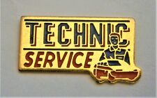 H688:) Enamel Technic Service motor car service MOT Garage badge tie lapel pin 