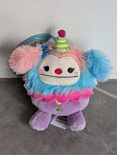 Squishmallow yekaterina 5in - squishmallow, 3.5in
