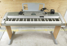 Yamaha DGX-500 Electric Portable Grand Piano Keyboard Silver Wood Legs and Back