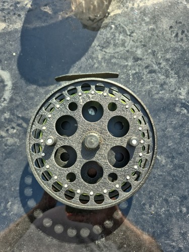 Centre pin fishing - pin,