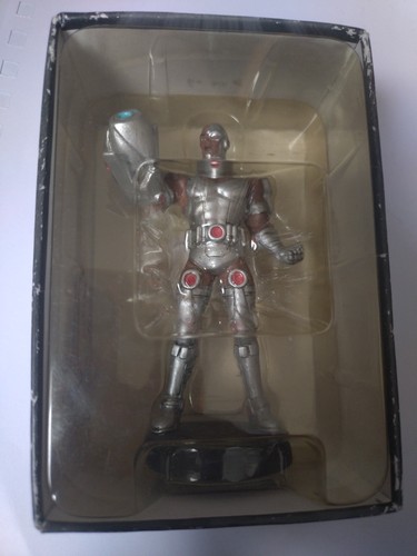 Eaglemoss cyborg figurine - eaglemoss,