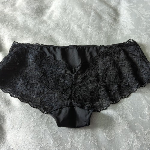 Bnwt black lace - black,