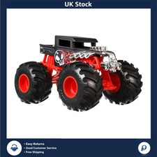 Monster Trucks, Oversized