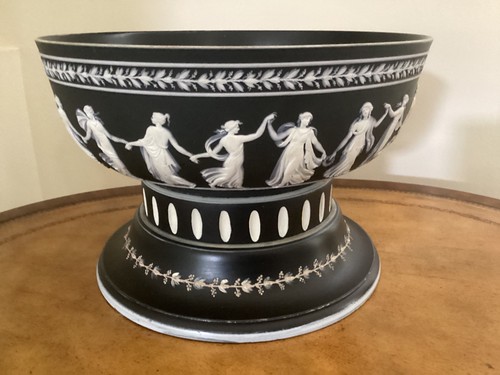 Magnificent vintage wedgwood - vintage,