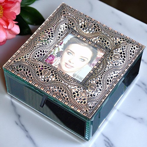 Mirrored glass jewellery - glass, box