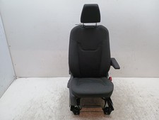 FORD TRANSIT COURIER FRONT