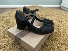 Light wear only -Orla kiely Dorothy patent leather shoes size 4/37