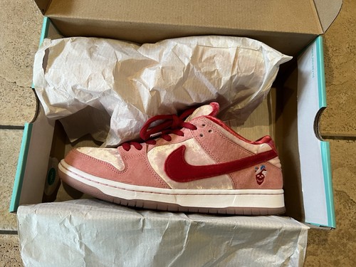 Nike dunk low strangelove - nike, low,