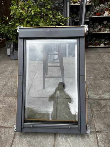 Velux ghl m06 top hung - hung, window