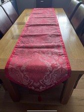 Laura Ashley Red Floral Jacquard Table Runner With Detachable Tassels NWOT