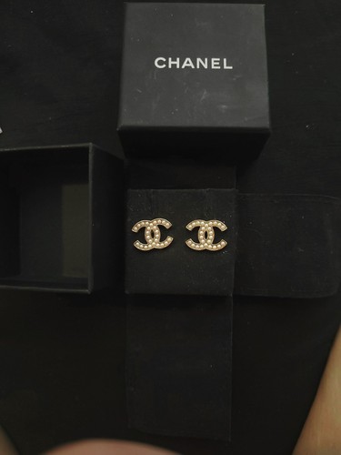 Authentic chanel gold mini - authentic,