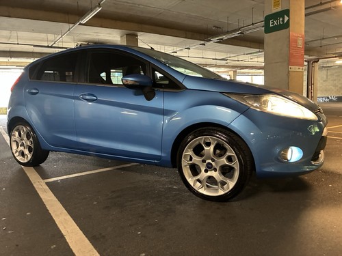 Ford fiesta zetec 5dr - zetec,