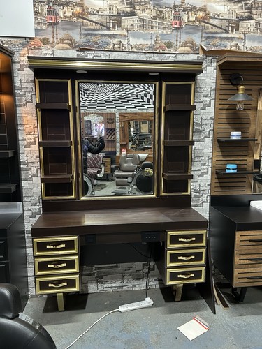 Barber shop station single - shop,