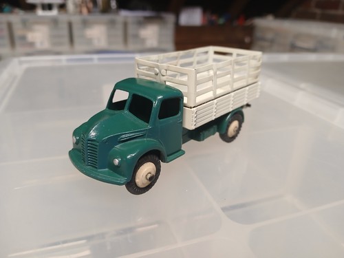 Dinky toys dodge farm produce - toys,