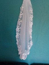 White veil single tier fingertip length with comb sequined lace edge V509