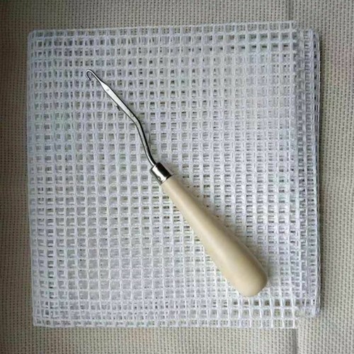 Latch hook rug - making, tools