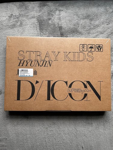 Official stray kids dicon - stray,
