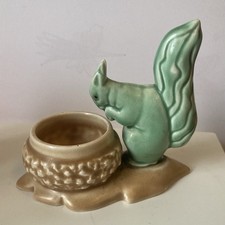 Sylvac 1494 Vintage Squirrel and Acorn Pot