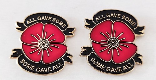 Purple poppy enamel lapel - x,