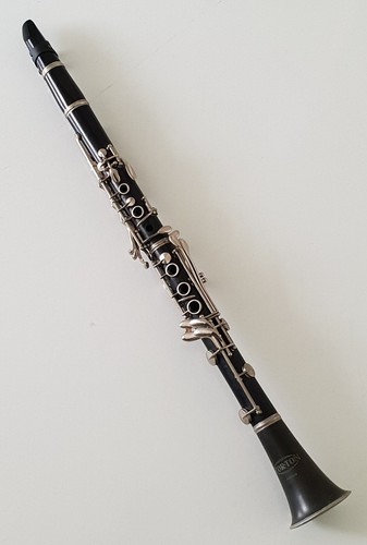 Corton clarinet with wood - corton,