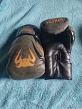 Venom, Black Gold 16oz Training Gloves, Boxing, Kickboxing, Martial Arts