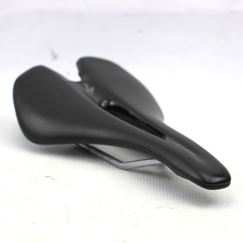 Specialized toupe saddle bike - specialized,