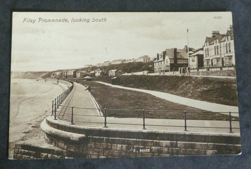 Filey promenade vintage - filey, promenade.