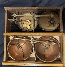 Antique Vintage Brass Hand Held Weighing Scales Inc Weights For Gold Or Metals