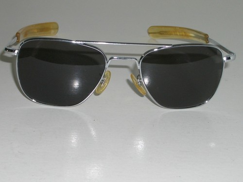 1 2 american optical - 1/2,