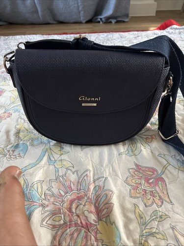 Gionni black textured faux - black,