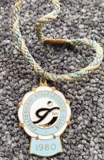 1980 Cheltenham Steeplechase Club Horse Racing Members Enamel Badge #1919