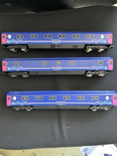 Hornby mk3 sleeper coaches - 3x,