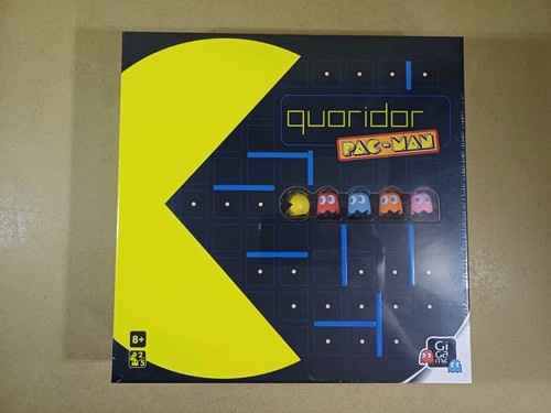 Quoridor board game pac man - quoridor, pac-man