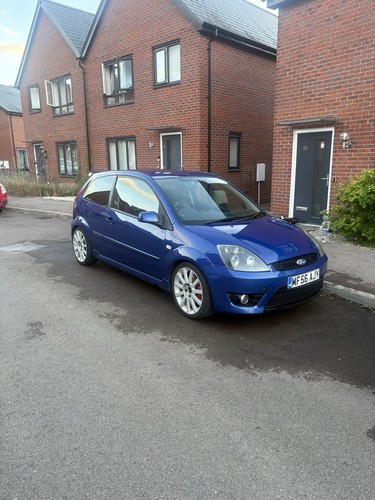 Ford fiesta 150 - st, blue