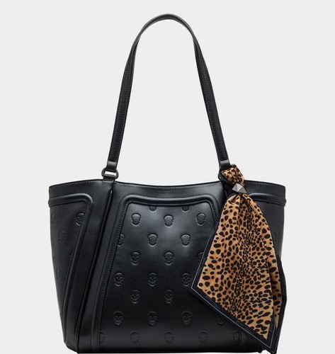 Betsey johnson skull - skull, tote