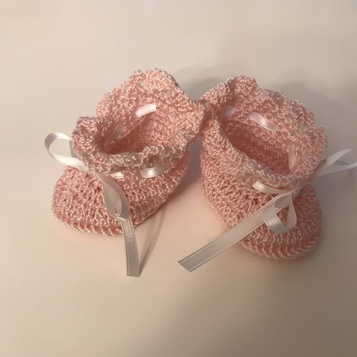Crochet baby shoes - shoes,