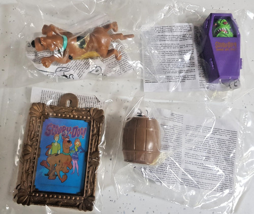 Kfc scooby doo complete - ,