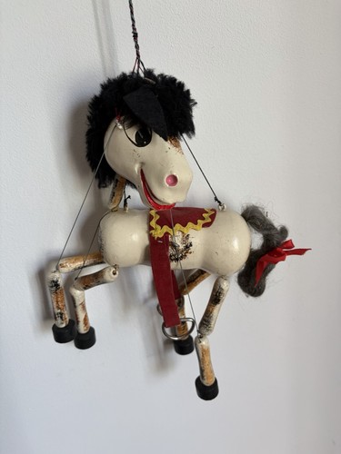 Pelham puppet horse with - puppet,