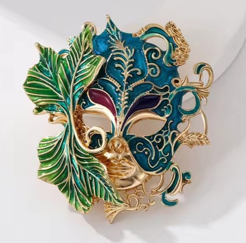 Large vintage style masquerade - large,