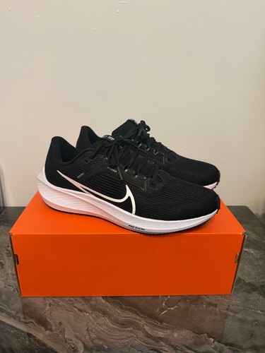 Nike pegasus black size - 40,