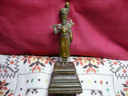 Antique bronze brass - antique, bronze/brass