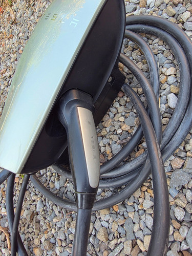 Tesla wall charger - wall, type