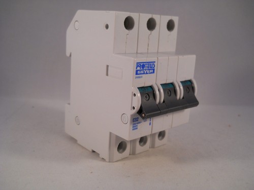 Proteus mcb amp - amp, triple