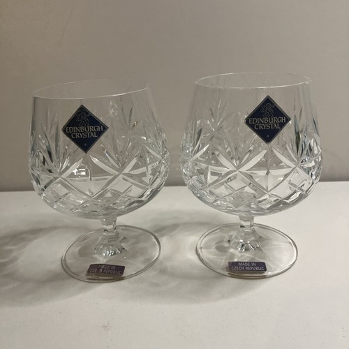 Pair edinburgh crystal - of,