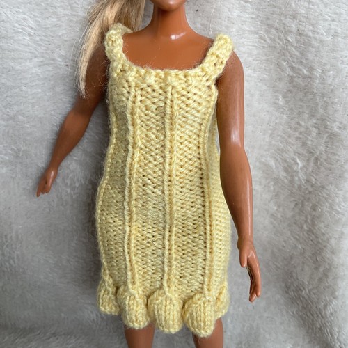 Knitted dress fits curvy - ,