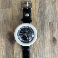 Vintage Diver’s Depth Gauge Wristwatch Mechanical Analog Collectible Diving