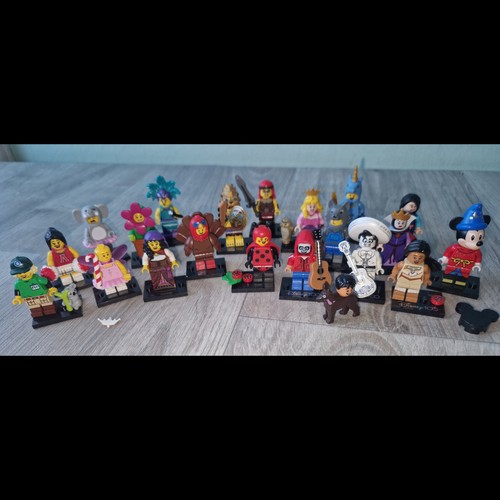Lego minifigure bundle - lego,
